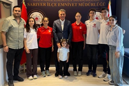 MİLLİ SPORCULARIMIZDAN EMNİYETE ZİYARET