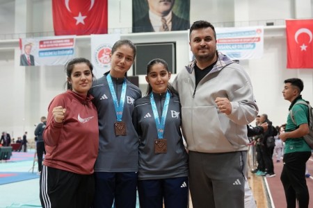 Ümitlerde Avrupa Yolunda Gurur Adına!