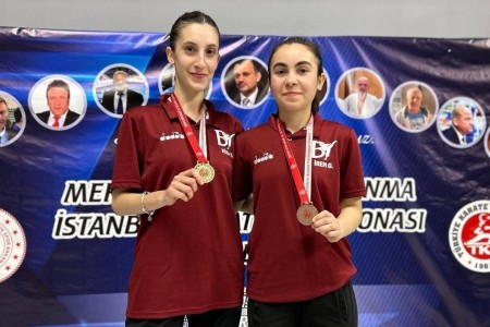 İSTANBUL'DA İKİDE İKİ